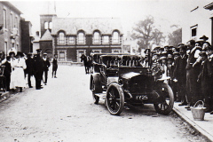 Vulcan Car Crash, Station Road, 1909