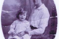 Leslie Heron And Mother, c.1922