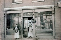 Howard's saddlery shop, Well Close Square