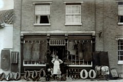 Howard's saddlery shop, Well Close square